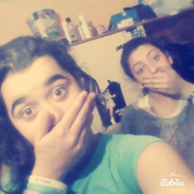 holiiitas bueno con cami hisimos un twitter ah ja we seguinos y te seguimoos
