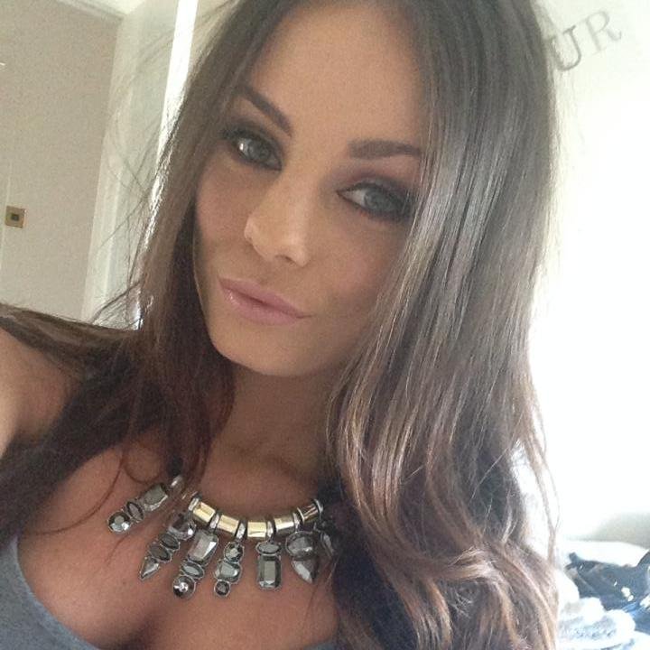 LessaAc_'s profile picture. Alessandra, 19 ans Lille :)