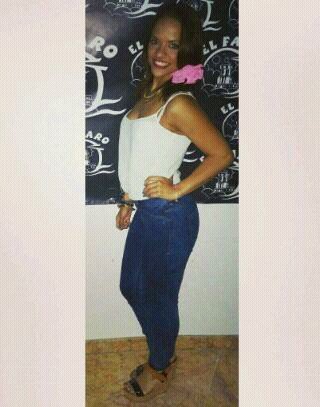 No pretendo dar lecciones de vida ni muestras de un comportamiento modelo,no uso twitter para alardear d mi misma porque ni soy quien ni es mi empresa.