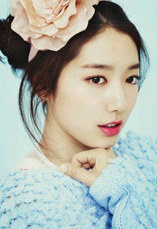hey actress and model park shin hye here!-1990