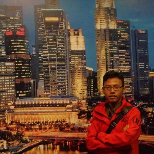 Ketua Umum di Himpunan Mahasiswa Islam, Senat Universitas, Pelajar di Teknik Planologi Undip, Santri di SBS Semarang