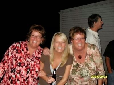 Katiefornoff's profile picture. 