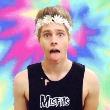 Nialls_Hangover's profile picture. Don't follow me!!! Follow @sassqueen_marie if i follow you please:) keep smiling all of you beautiful people