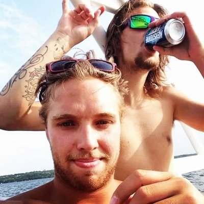 _TaylorClark's profile picture. this movie was shot in 3B. 3 beer and it looks good eh