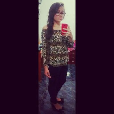 segue? *-* http://t.co/8iVMXUh7YL
Face - https://t.co/YLBIJRQmo4