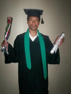 Formado em Educação Física; Estudante paraciências; pesquisador atividades extraterrestres e multdimensionais.