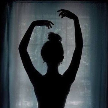 PetitDanseurDix's profile picture. “Tu pourras me dire tout ce que tu veux, sous tes fou-rires et tes grands airs, c’est pas la peine. Mais je t’aime quand même moi.”