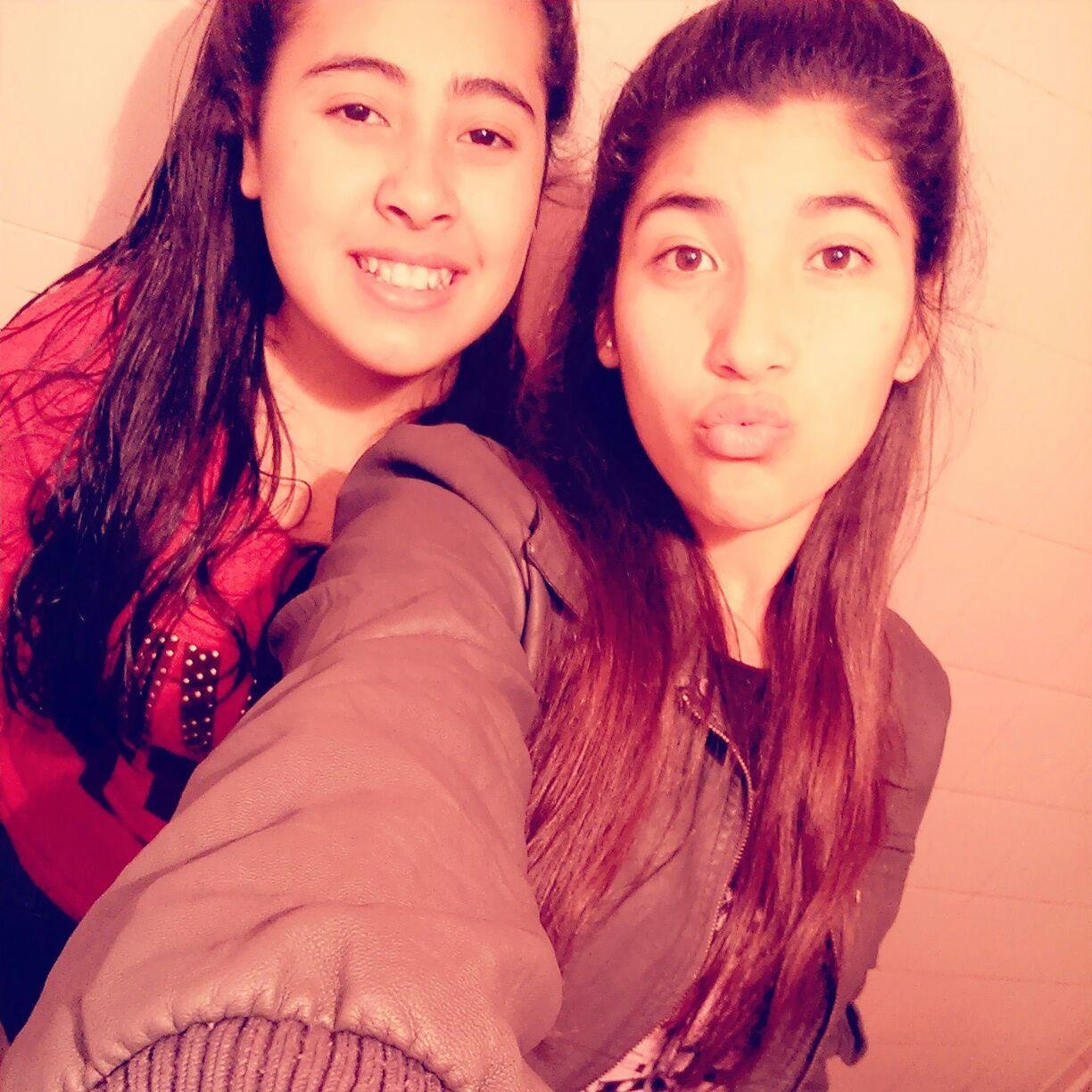 •Solo Queria Hacerte Feliz Pero No Fue Asi...
•Solo Queria Estar Junto Ah Ti Pero No Fue Asi...
•Solo Los Recuerdos Quedan De Ti...♥