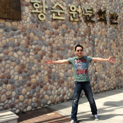 Sports: Baseball,Basketball. Reading: Newspaper,Books,GQ. Music: John Mayer,Avril Lavigne,Seo Taiji. Watching: Movie,Concert. Love: Family, My girl+son