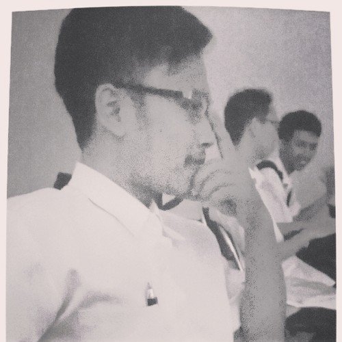 Berusaha memahami keadaan