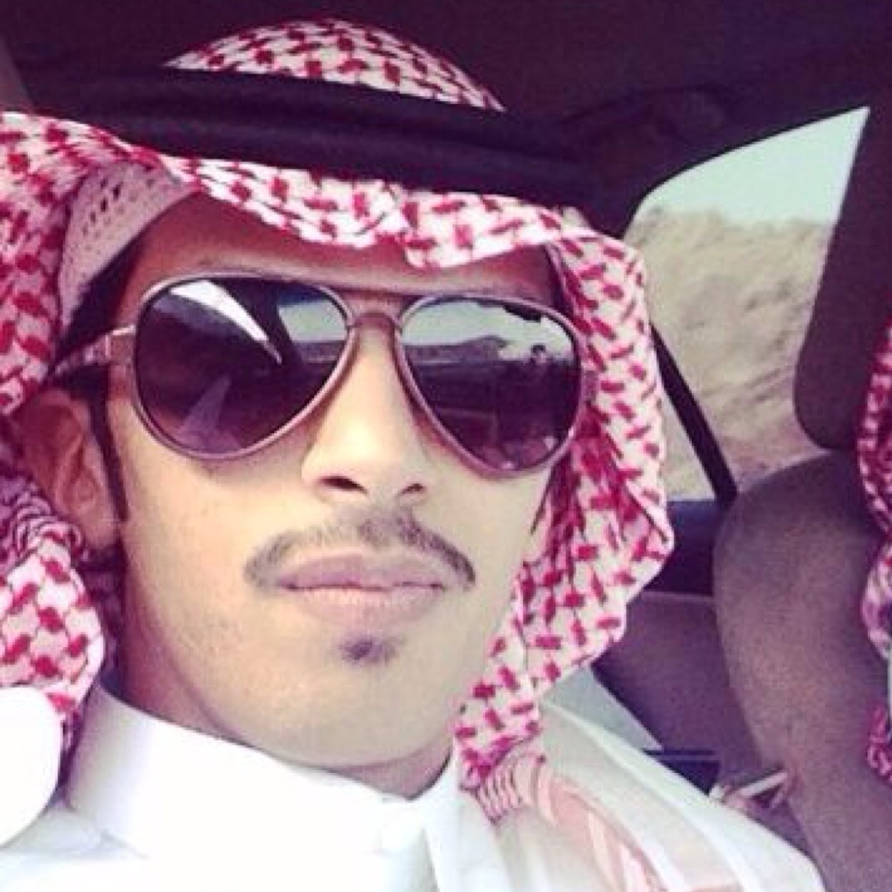 اتابع الافكار لا اتابع الاشخاص...
