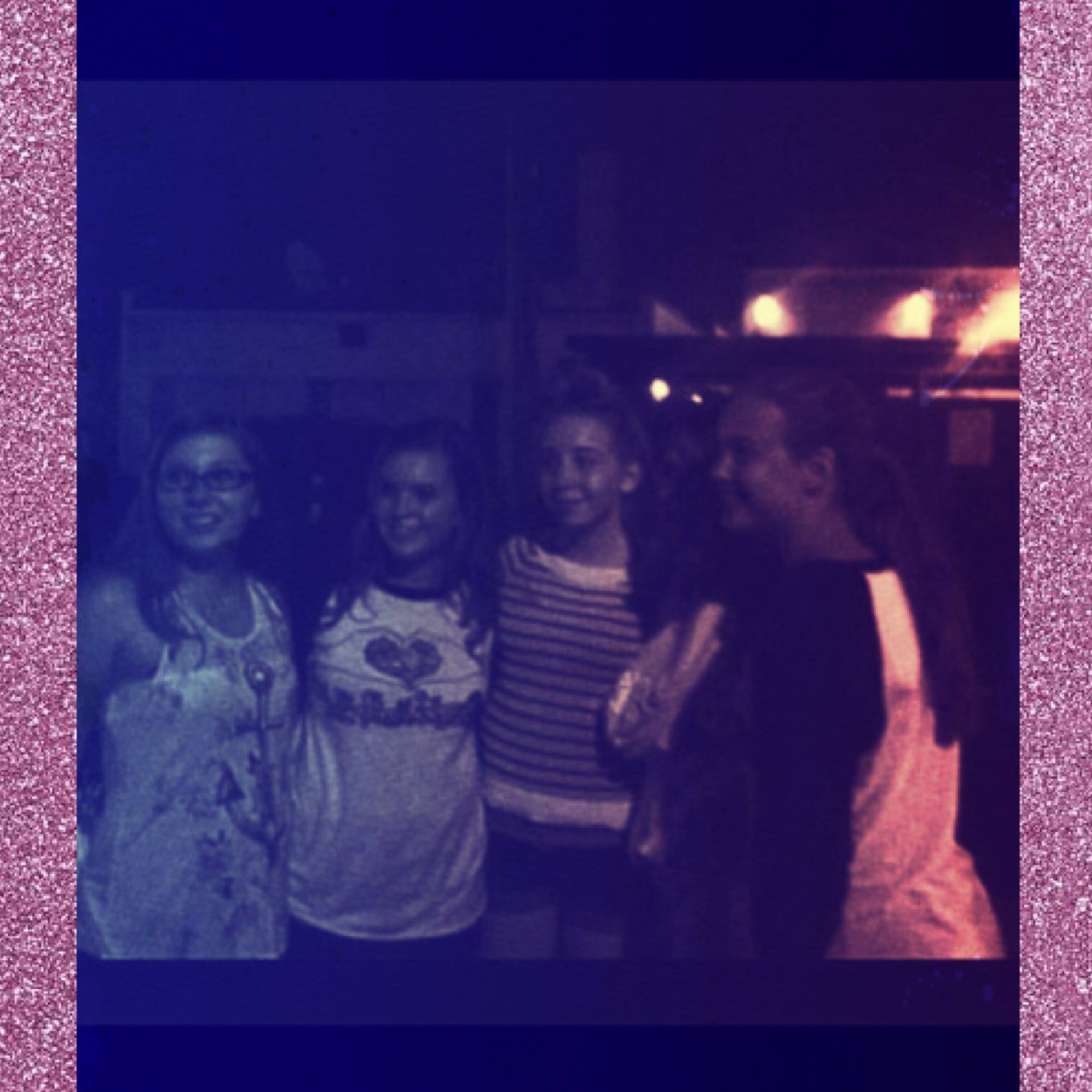 UFW CLIQUE IS LYFE! @itsannawat @lilwhitesides @smilexjacob @_itskaitlyn 2/4