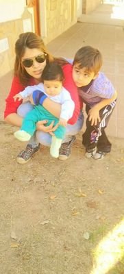 Que digan lo q quieran.. q la palabras vienen y se van Y YO SE como soy en realidad QUIERO VIVIR A MI MANERA.. (emilio te amo con todo mi ser)