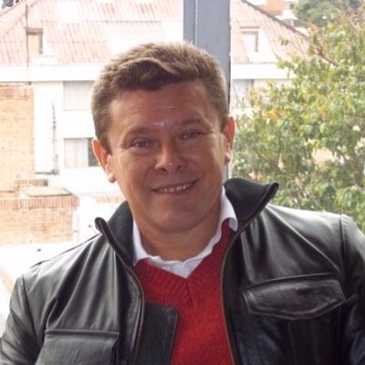 Padre cariñoso, esposo amoroso. Nullus agenti die longus est.    “Serviam”