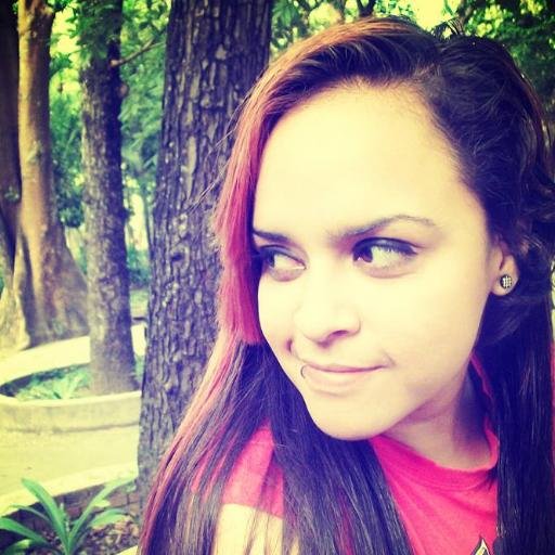 CharlotCastillo's profile picture. La Danza es mi mundo. Amante de las Artes y de mundos bizarros. No lavo ni presto la batea.