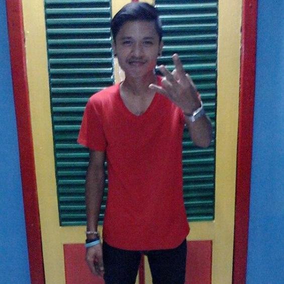 Song Writers || Guitarist || M.o.M Band  || Jakarta Institute of the Art ( IKJ ) || E-Motion Record || Hackerphone || Alfa Record || Additional Player at 18+ ||