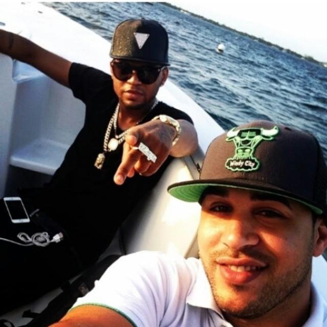 Super Fans Del Mayor Clasico En Santiago Activate Con Su Cuenta @ElMayorClasico Cantante Urbano Contrataciones 829-787-1782. Usa +1 (917) 743-5599 @Granveleror