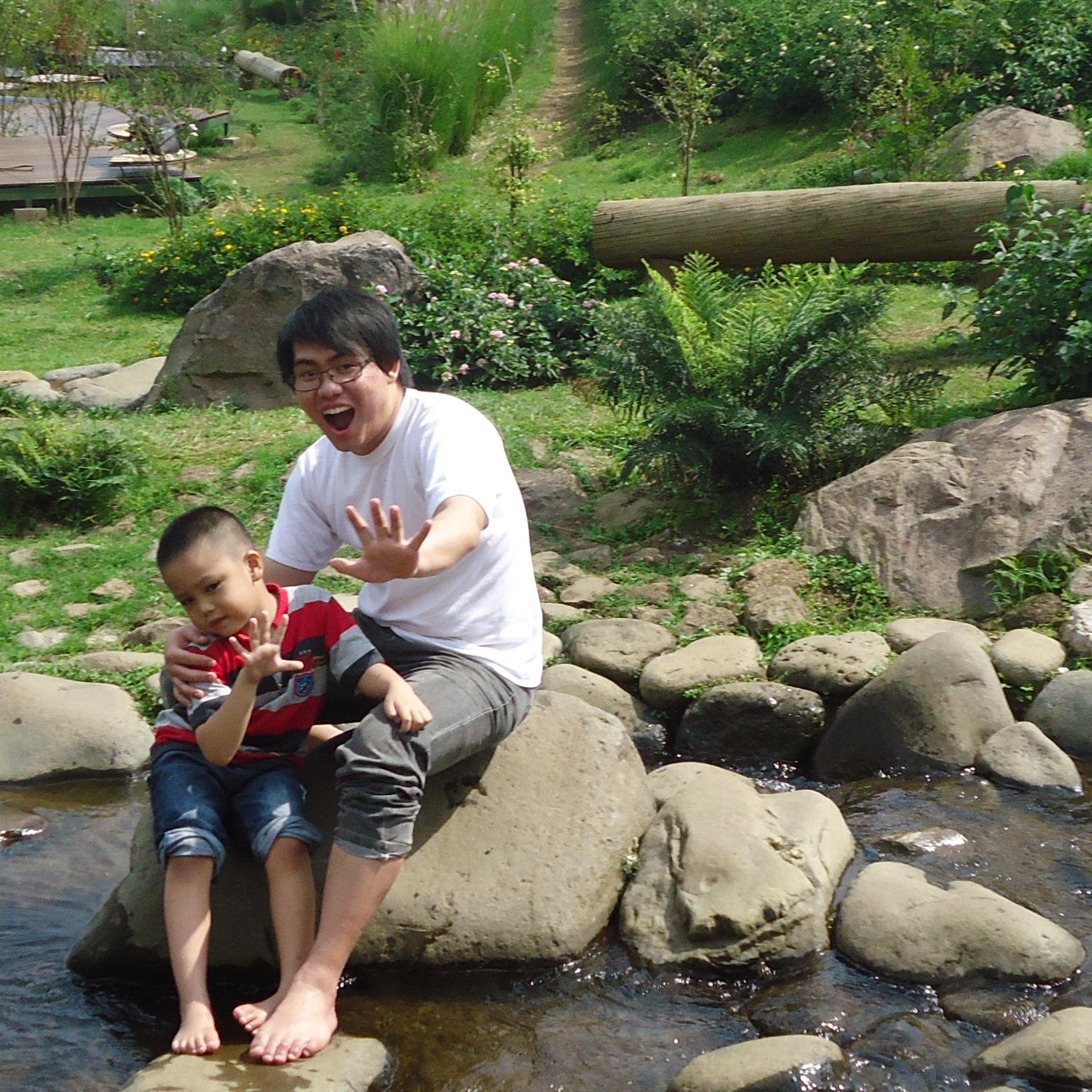 AdikusumahArman's profile picture. Sometimes life surprises you