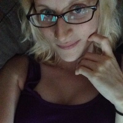 Artist/Photog/Blogger from North Jersey. Vegan. Cat mama.