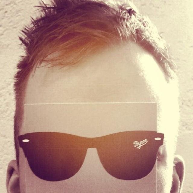 Automotive enthusiast, technology connoisseur, semi-professional PR man. Ramblings my own.