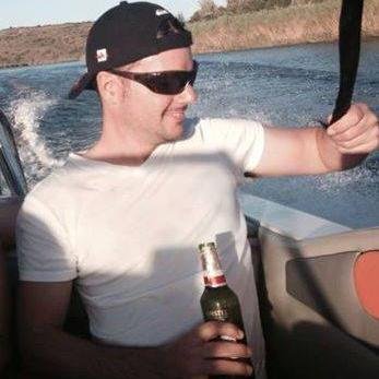 Agile Coach / Runner / Wine lover / Tweet all things #tech #digital #socialmedia