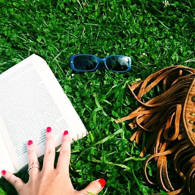Parisienne de 28 ans, je blogue lifestyle, cuisine, fashion, lectures, voyages. Et le reste ? Aussi. http://t.co/DPenrJJx5z
