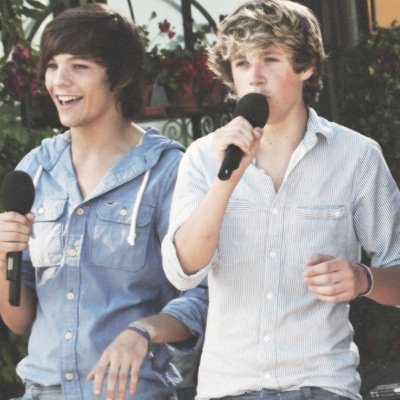 DONT FOLLOW ME. GO FOLLOW @i_need_NJH I'LL FOLLOWS YOU BACK! IT PROMISE! YOU DONT REGRET IT!