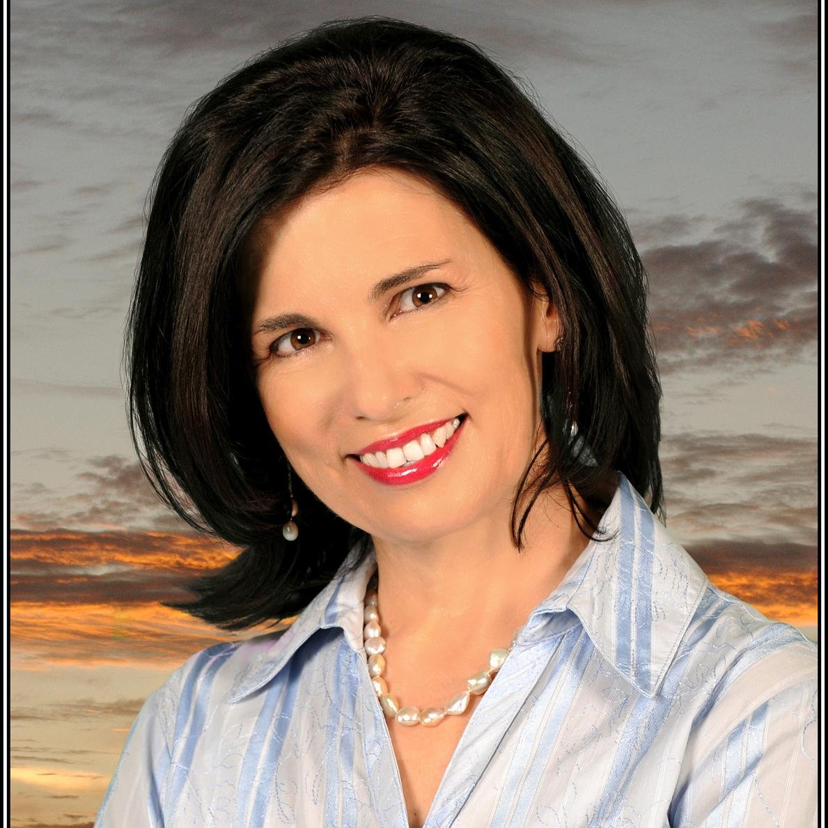 PiekEstelle's profile picture. MARKETING & COPYWRITING. Sixteen years’ experience as Business Executive and Realtor. News Addict and Master Chef @ home.