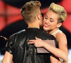 Hello xx                         i‘m Belieber&Smiler.     NEVER SAY NEVER.