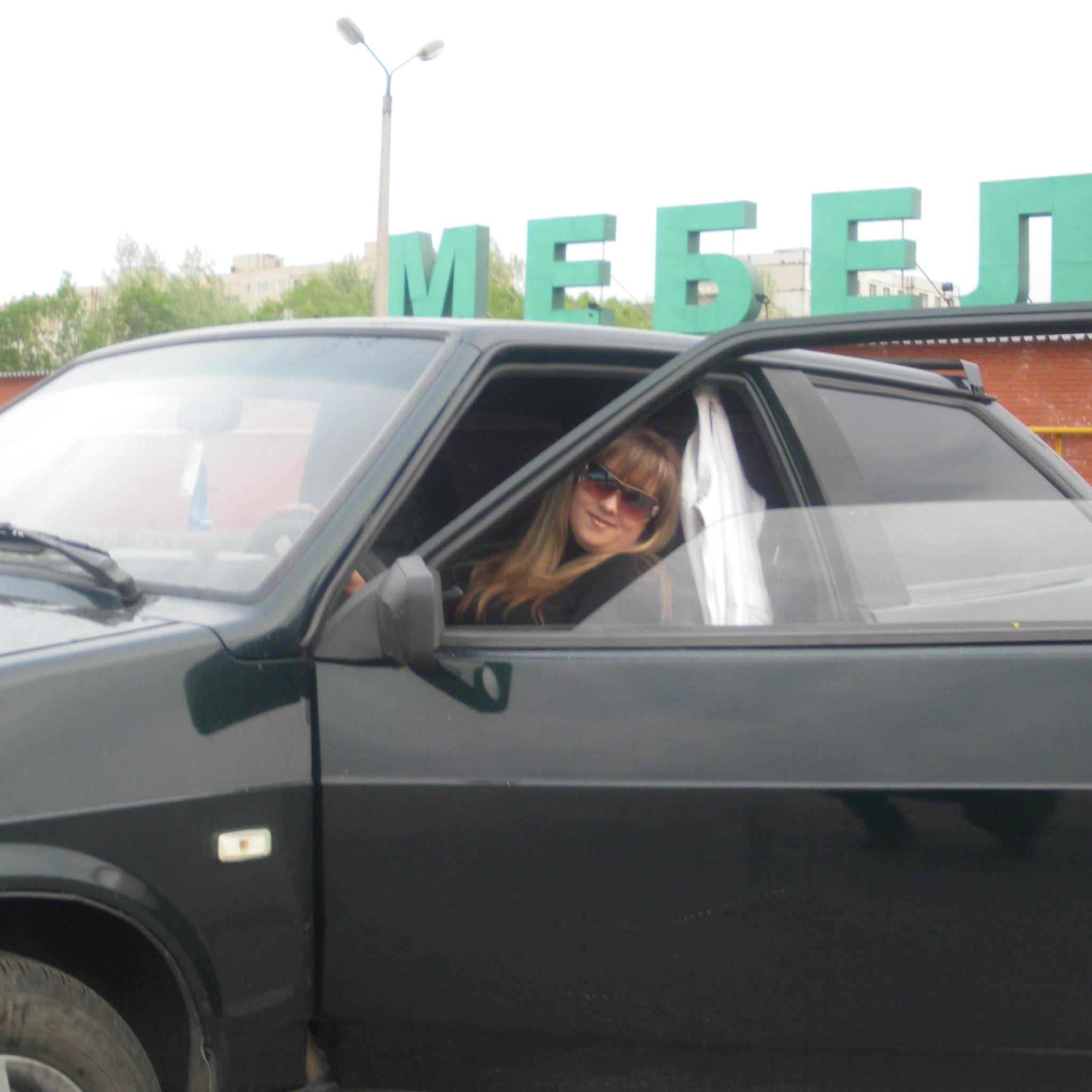 leshkagor's profile picture. 