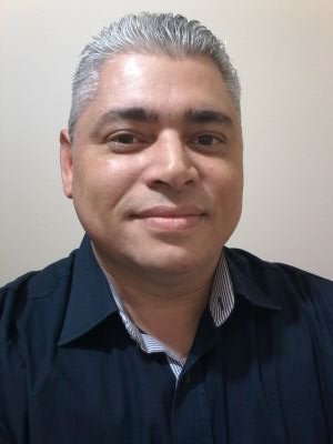 Distribuidora de Auto Peças, Caminhonetes, Vans, Caminhões, Ônibus e Carretas.
