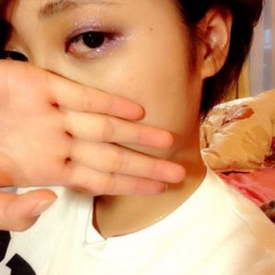 山口桃恵 على تويتر 今日は一日オフなので山口百恵さんのメイク練習しますん 山口桃恵 على تويتر 今日は一日オフなので山口百恵さんのメイク練習しますん