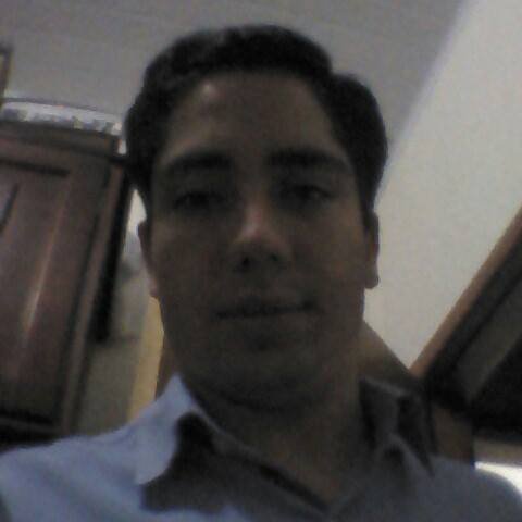 19 anos, administrador, Paranaense, e Deus meu Pai...