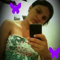 Eu sou a semente do sangue,
dos irmãos que morreram sangrando.
Para manter o evangelho vencendo.
Eles iam morrendo, de Cristo falando.