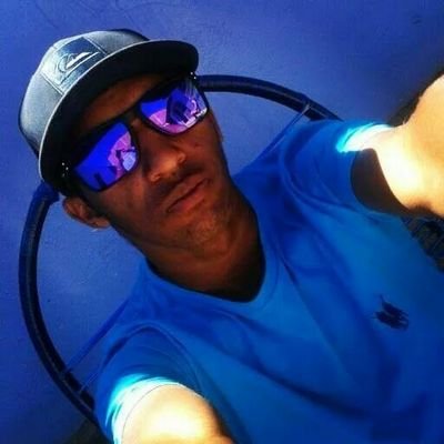 De wisky sem gelo e amizade falsa to passando é longe !
