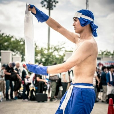 すごい漢のコスプレをしている人。最近はアームストロング少佐もやってます。 東方では美鈴が良き。モンハンはワイルズが初です。