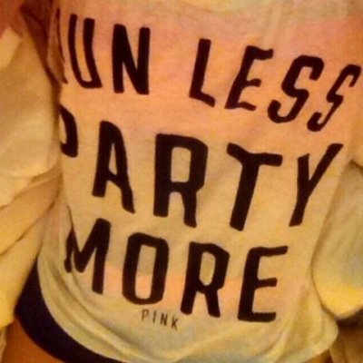 ♛I enjoy grey's anatomy and long walks to the fridge♛ 
#fitfam #allnatural #gofruityourself