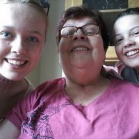 mary martin (@naggieandsaffie) Twitter profile photo