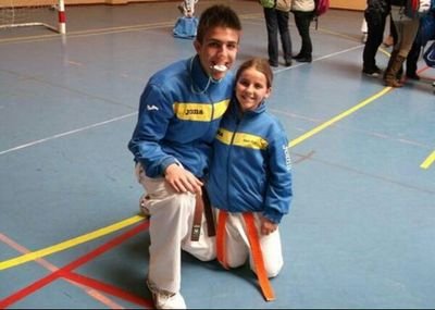 12 años. Estudiante del IES Alminares.Karateka.Bailar.Musica...∞∞ #HERSA