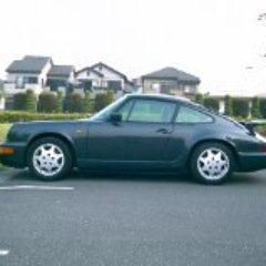 ガジェットや車が大好きです。