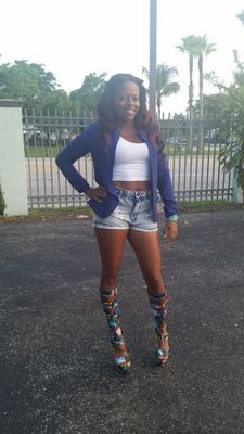 BRAGGING IS FOR DA WEAK, ONLY REAL FEMALES STAY