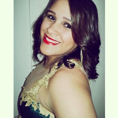 A vida só é vivida se envolvida em outra vida!!