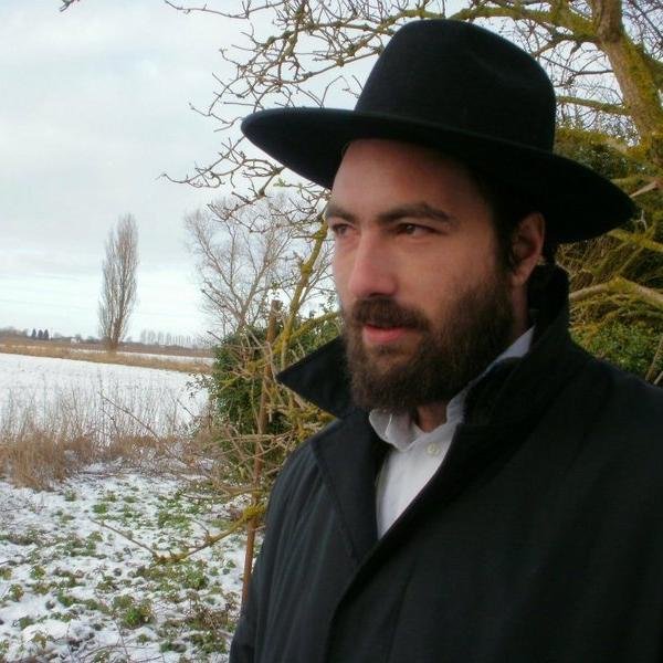 A unique spiritual farm retreat. We focus on Jewish teachings of Hitbodedut (meditation),Kabbalah & Chassidus whilst rediscovering Judaism's agricultural roots.