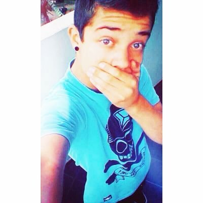 Oi meu nome é Matheus,  gosto de andar de skate e dormir !