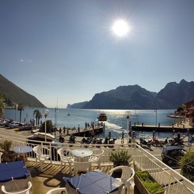 Small Hotel in the best spot of lake Garda @gardatrentino