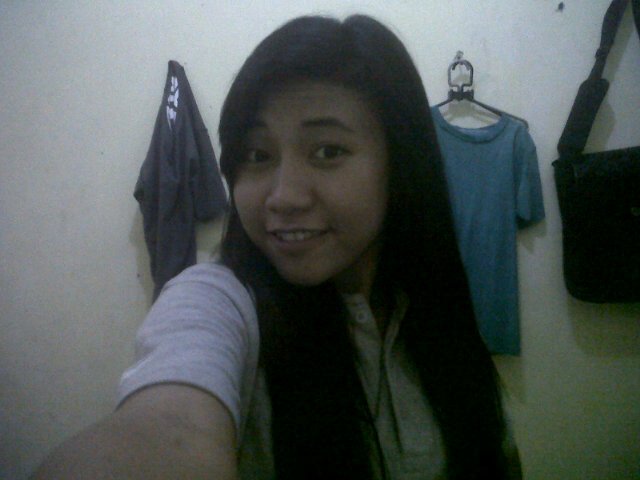 via_maike's profile picture. Sayang selalu sama ayah sinyo«maike 20:07»