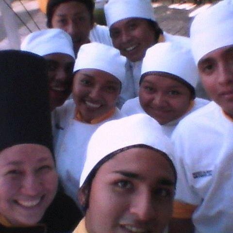 Chef Instructora en la Universidad Tecnológica del Centro, Ubicada en Izamal Yucatán. Miembro activa en la Asociación Gastronómica del Estado de Yucatán,