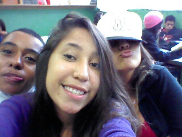 Ei minha pequena,eu posso não estar bem mas smp vou achar forças pra te fazer sorrir e pra te ajudar,sei que em vc eu posso confiar,te amo ♥ @meusersmsentido aq