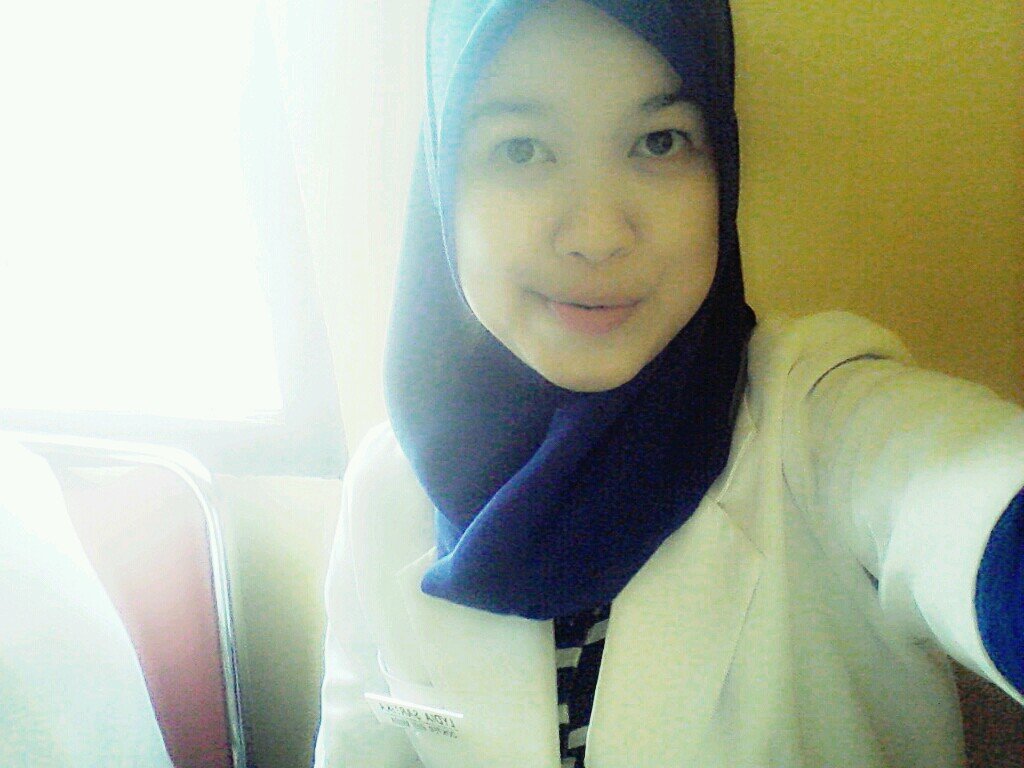 Dokter Gigi Muda (Lydia Sartika, S.KG) ♥Allah  ♥My Family ♥My Future (Success Dentist)I'll do the best to get Jannah. Amien