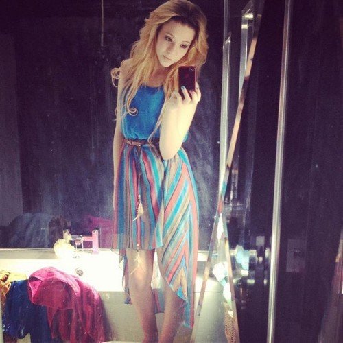 Sorry, guys this Is me new twitter... Old accounts been hacked for sake!!! Love yas Dope! 1...
